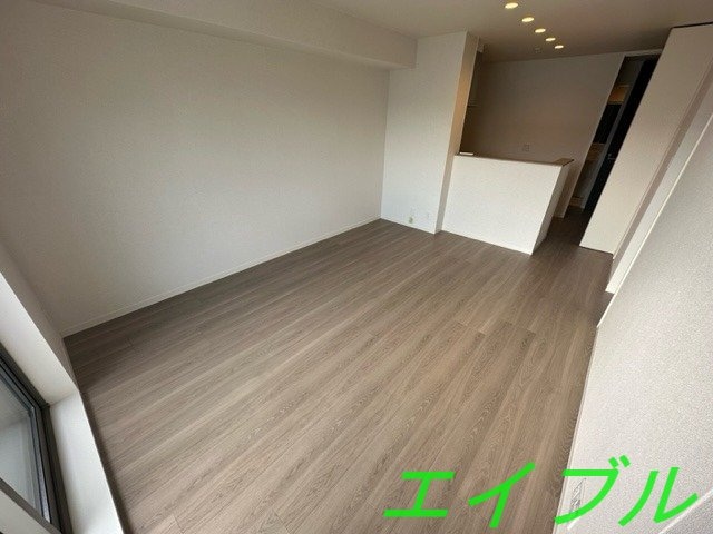  ロイヤルウイング