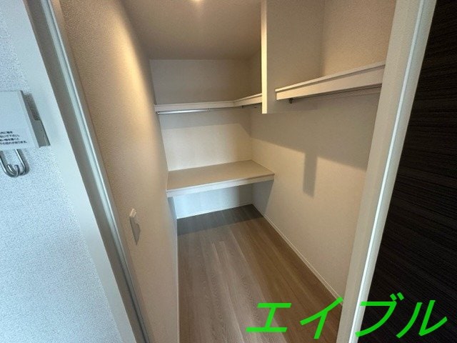  ロイヤルウイング