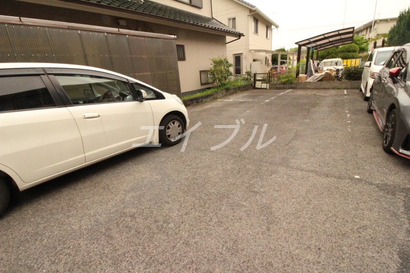 駐車場 万寿東ハイツ