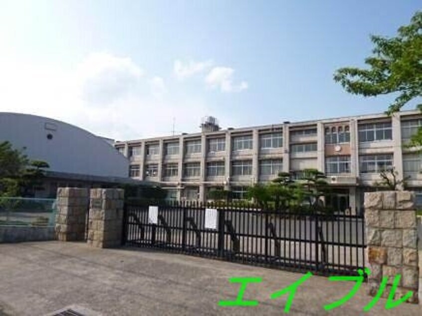 倉敷市立水島小学校(小学校)まで688m リビングタウン連島　Ｆ棟