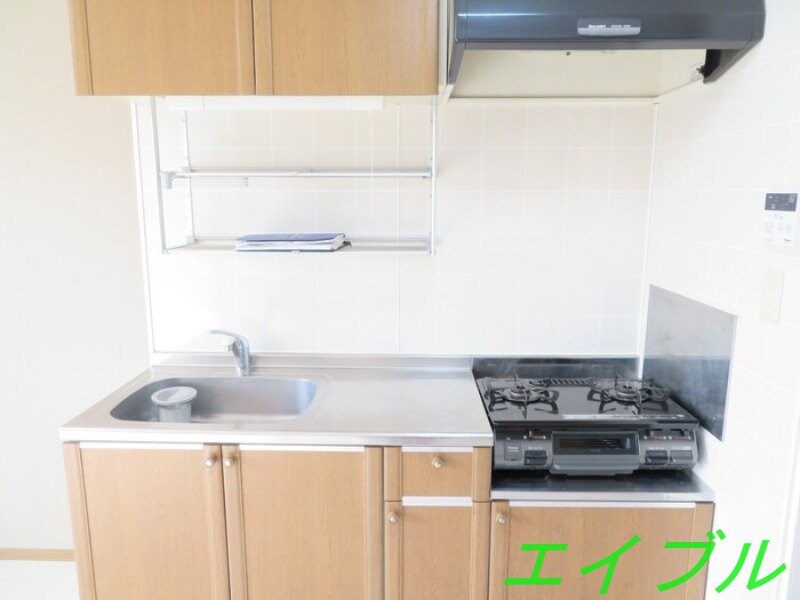  コニファーガーデン　１棟