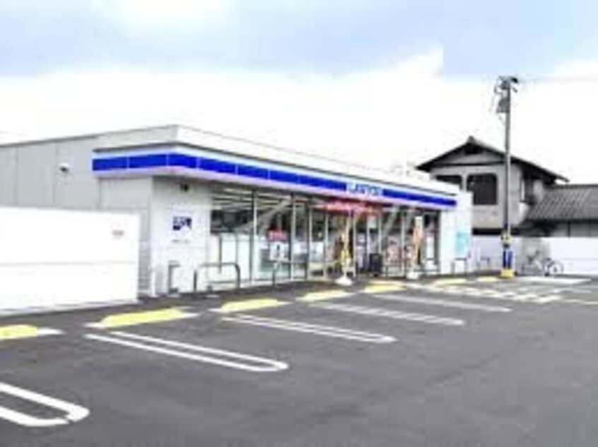 ローソン 倉敷船穂町店(コンビニ)まで799m リュミエール