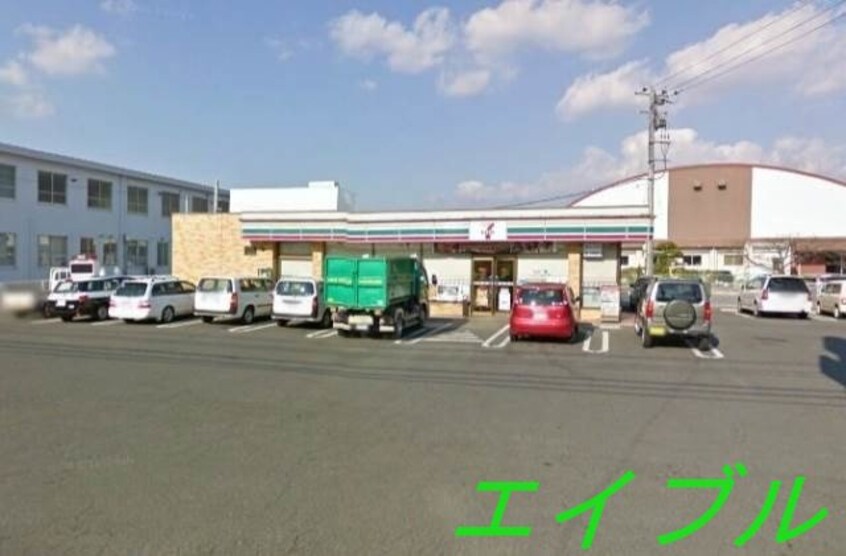 セブンイレブン岡山芳明小前店(コンビニ)まで884m エアフォルク