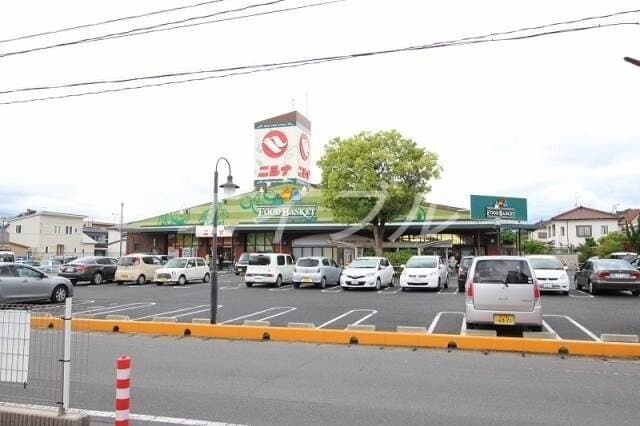 ニシナフードバスケット三門店(スーパー)まで1304m ＫＴフラット