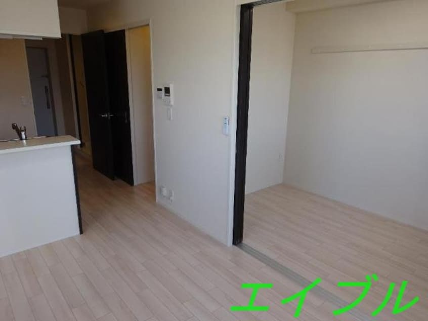 リビング サクラヒルズ