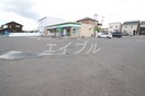 ファミリーマート岡山御南店(コンビニ)まで942m Terra Faveur