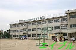 岡山市立福浜小学校(小学校)まで675m グレーストミ２１