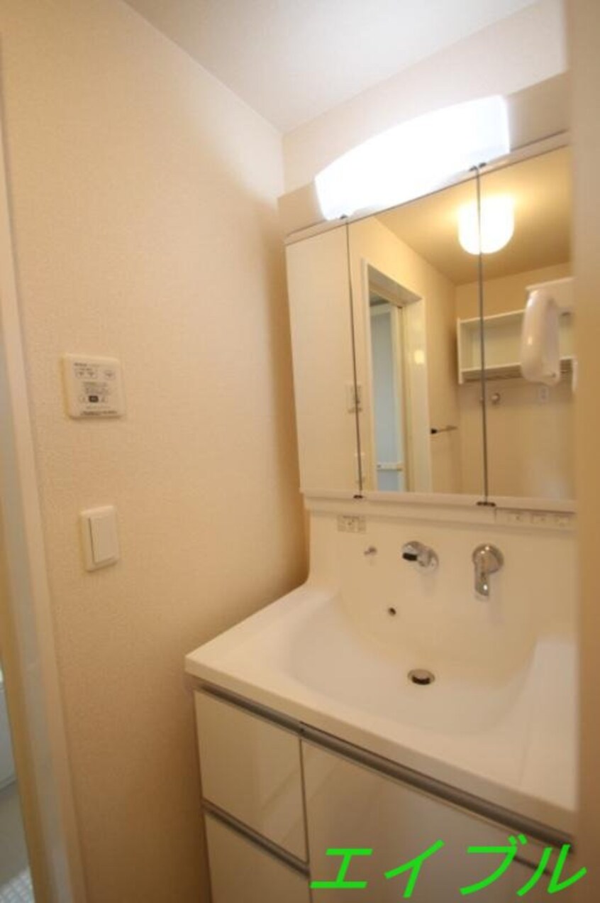  フルーレ下中野