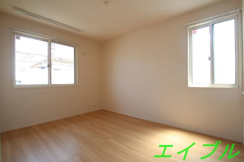 寝室 フルーレ下中野