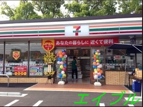 セブンイレブン岡山中仙道1丁目店(コンビニ)まで525m REGALEST CARAT