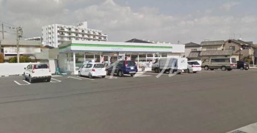ファミリーマート岡山万倍店(コンビニ)まで220m カトル・フィーユＭ　A