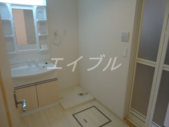 脱衣所 プラッツ・ユーⅤ