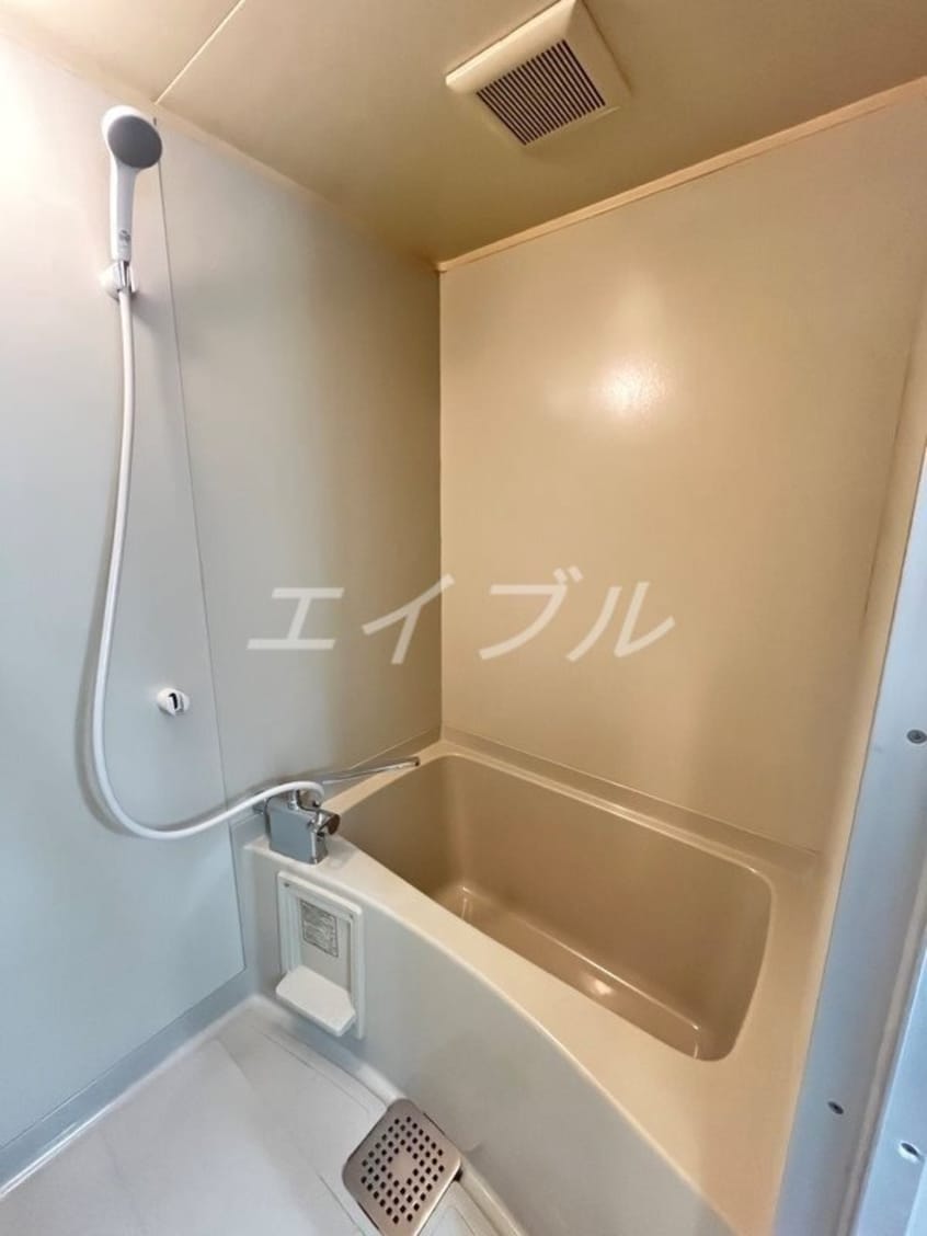  ラクシュリーマンション　D棟