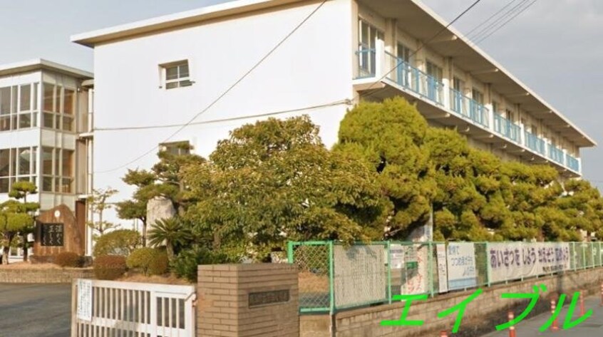 岡山市立芳田小学校(小学校)まで1385m エルハイムⅢ　