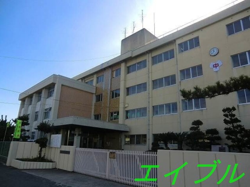 岡山市立桑田中学校(中学校/中等教育学校)まで1121m サンセール東古松Ⅱ