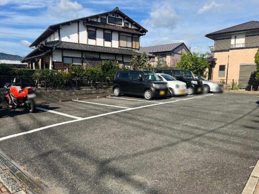  サングリーン基山B