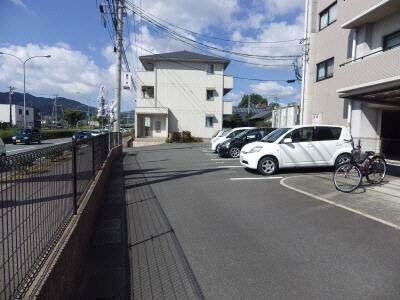 駐車場 エスタシオン