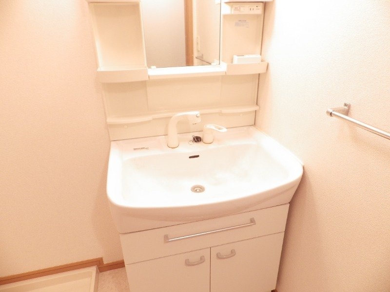  シャルマン参番館