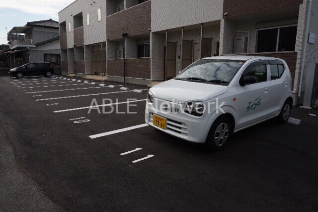 駐車場 エスカレント鳥栖