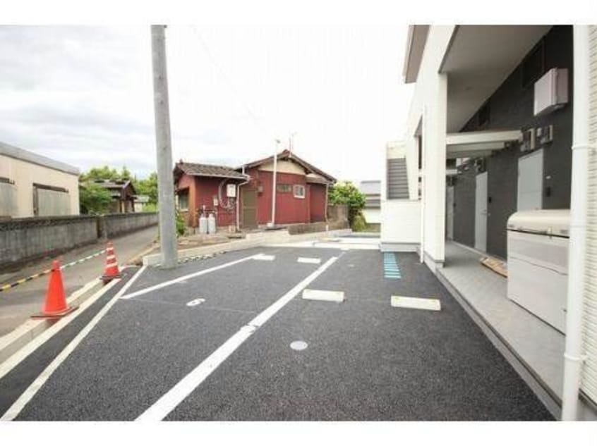 駐車場 CB鳥栖ドエル