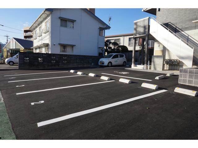 駐車場 D-room古野