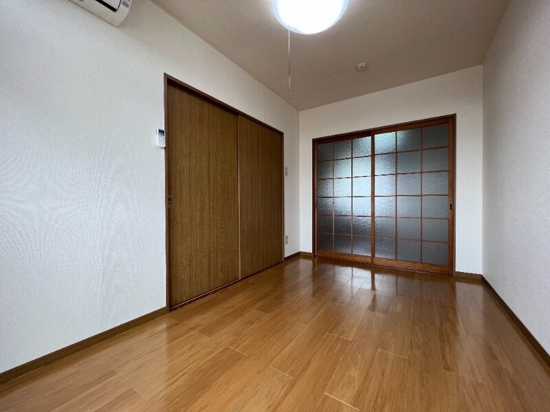  ファミール高下