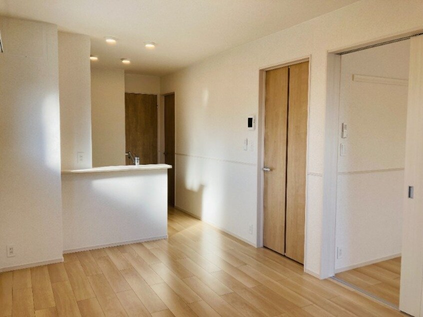  マカニ　レア　B