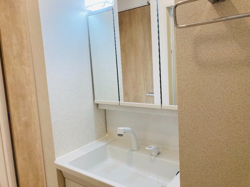  マカニ　レア　B