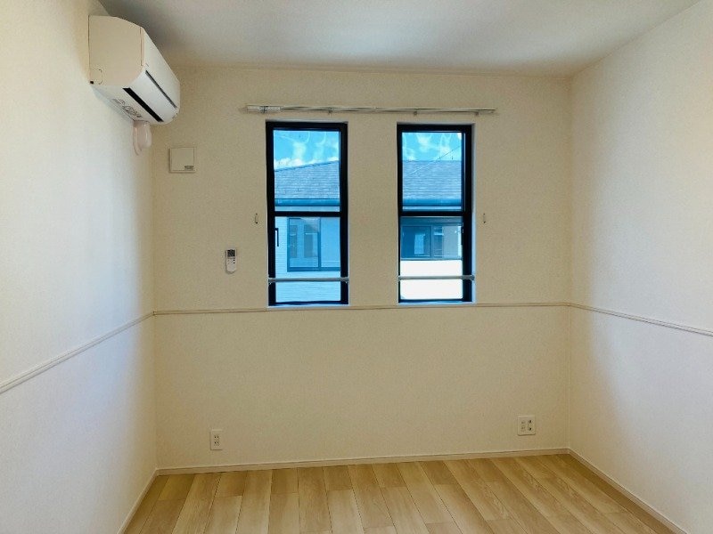  マカニ　レア　B