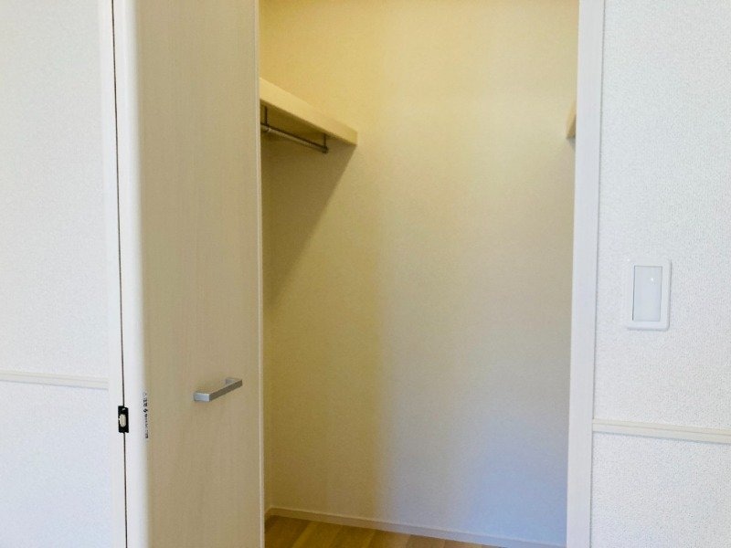  マカニ　レア　B