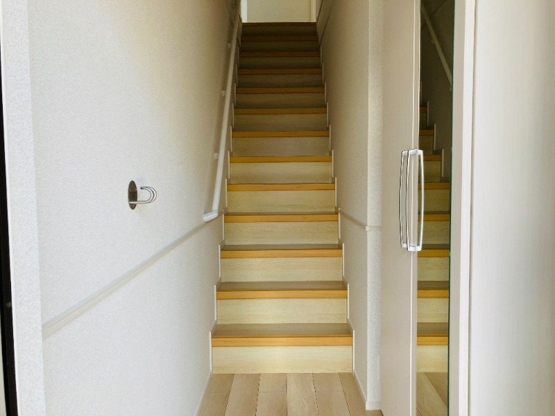  マカニ　レア　B