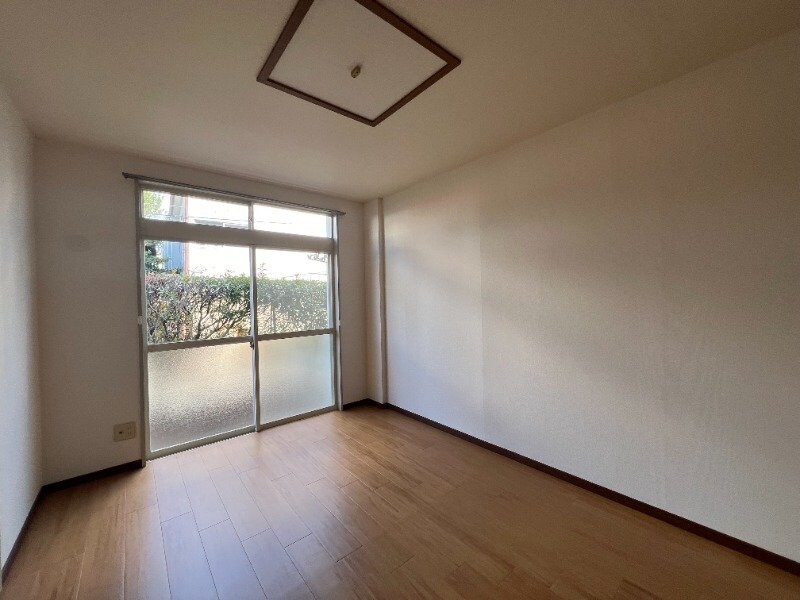  ラフィーネ原田