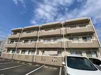 ソレイユ(本鳥栖町)