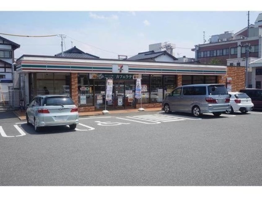 セブンイレブン鳥栖宿町店(コンビニ)まで828m リアン・パルティールＣ