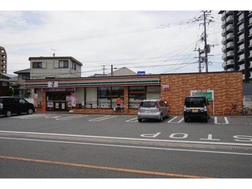 セブンイレブン鳥栖本鳥栖町店(コンビニ)まで1382m パストラル
