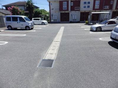 駐車場 ラフレシールベルメゾンＢ