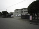 鳥栖市立旭小学校(小学校)まで894m エレガンス村田Ａ棟