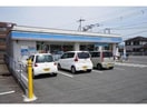 ローソン鳥栖村田町店(コンビニ)まで602m エレガンス村田Ａ棟
