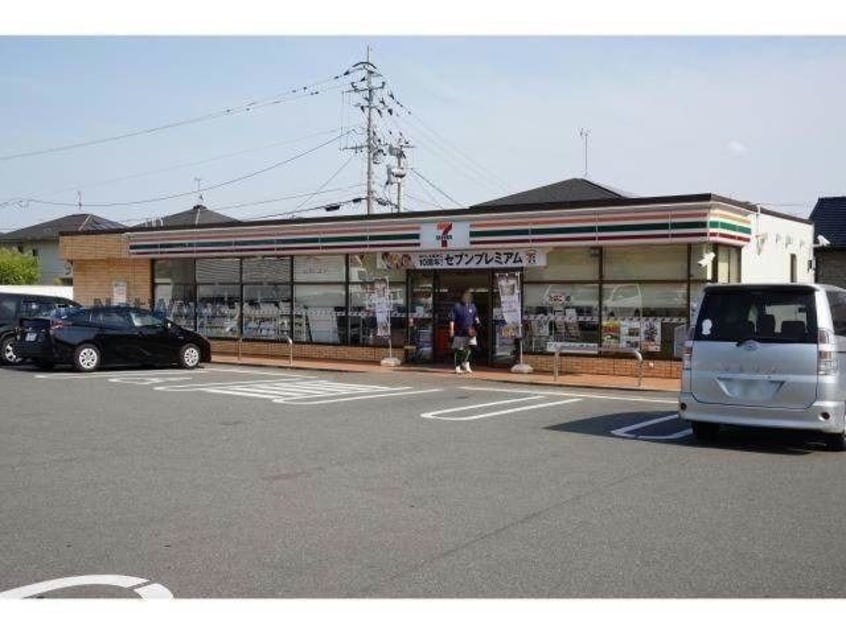 セブンイレブン鳥栖弥生が丘2丁目店(コンビニ)まで1684m エクセレントハイツＣ棟