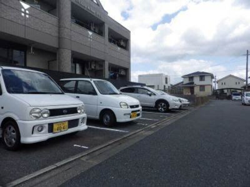 駐車場 LalaMaison　さくら