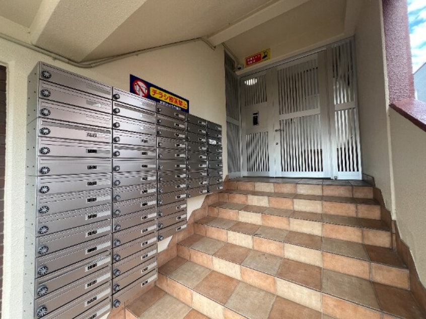 集合ポスト グランドセレブ真木