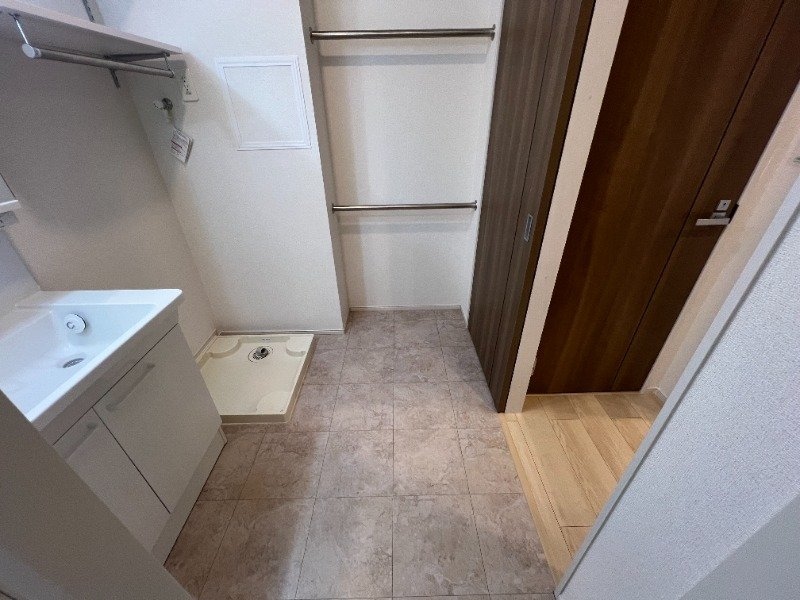  モデルノ アルバ