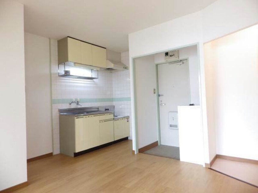 ※別号室 ファミール三臣