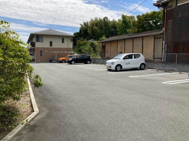 駐車場 シャーメゾン田代