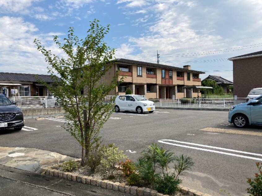  シャーメゾンガーデンズ神辺