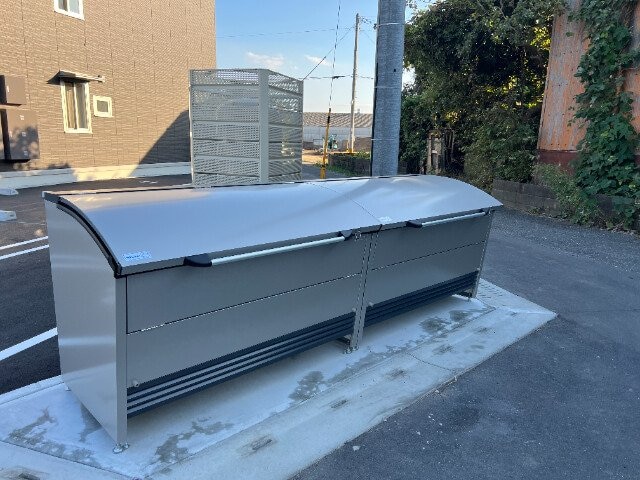 ゴミ置き場 グレイスペアランス