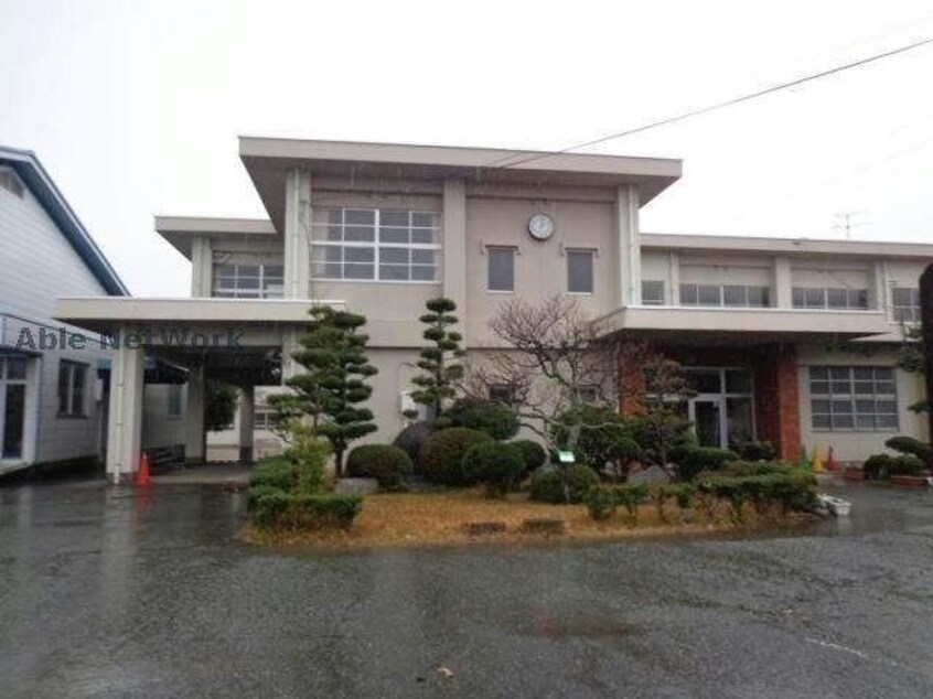 鳥栖市立基里小学校(小学校)まで1959m CB鳥栖アデリーナ