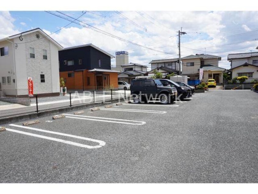 駐車場 シャルマン参番館