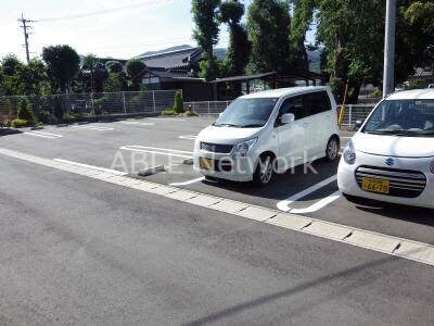 駐車場 シャングリラⅡ