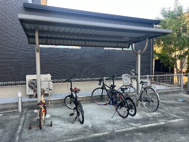 駐輪場 リンデンハウスⅡ